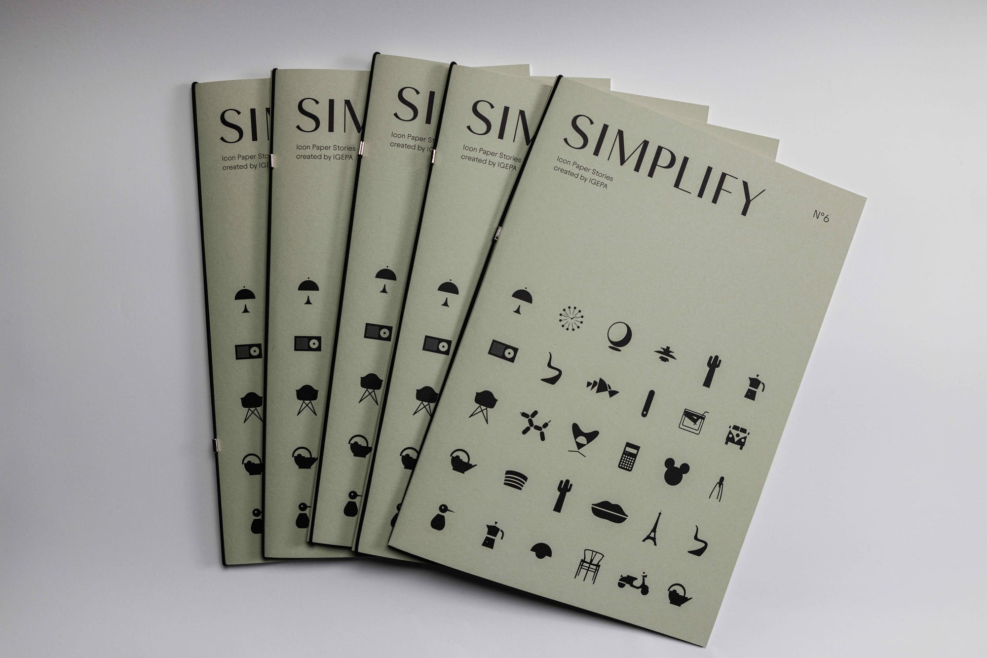 Aufgefächerte Cover des SIMPLIFY-Magazins Nr. 6