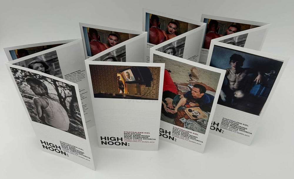 Ausstellungsflyer im Zickzackfalz